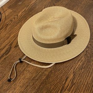 Sunday Afternoons Sun Hat with Adjustable Strap